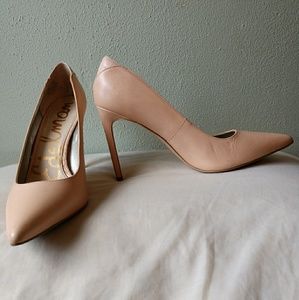Sam Edelman Scalloped Pumps